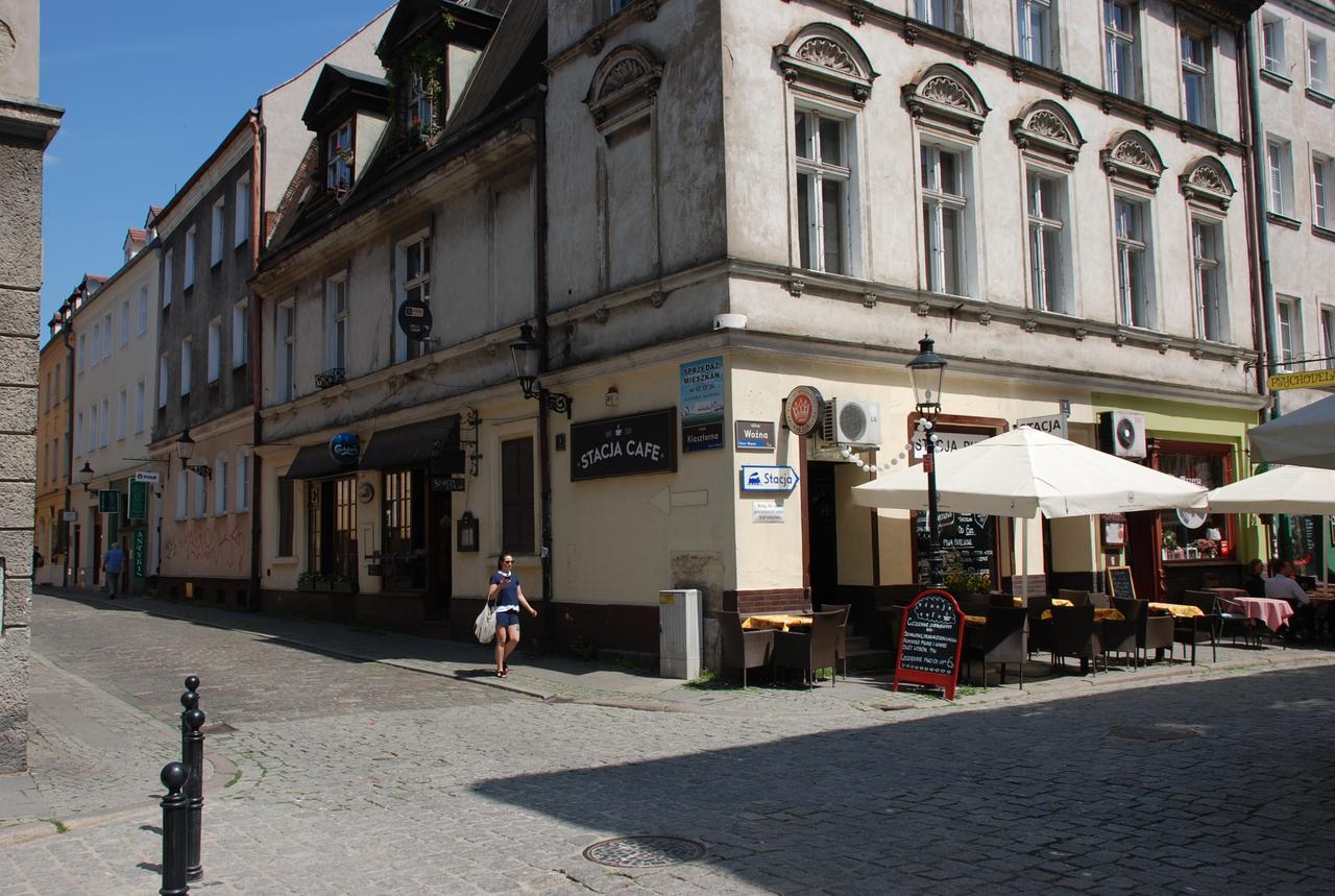 Folk Hostel Poznań Eksteriør billede