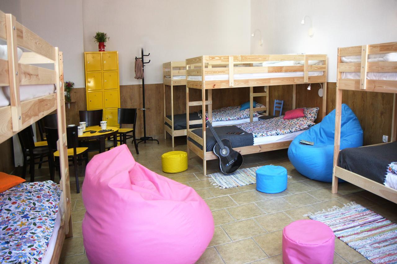 Folk Hostel Poznań Eksteriør billede